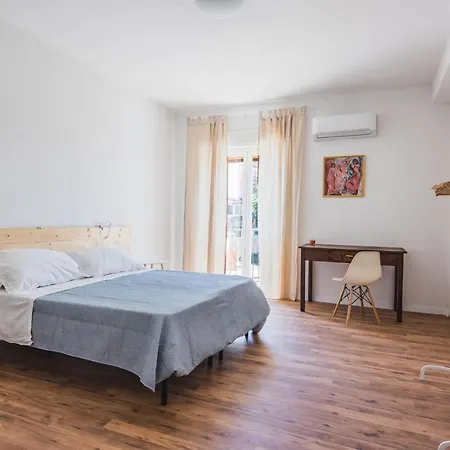 Apartment Ibiscus With Terrace By Wonderful Italy *